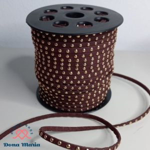 Courinho de Camurça 4 mm com tachinha