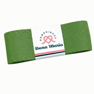 Peça de fita de gorgurão Yama na cor Verde Samambaia 552, com textura canelada.