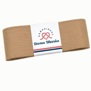 Peça de fita de gorgurão Yama na cor Bege Café com Leite 837, com textura canelada.