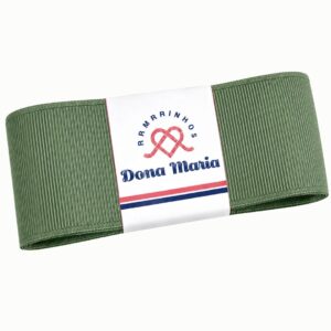 Peça de fita de gorgurão Yama na cor Verde Musgo 570, com textura canelada.