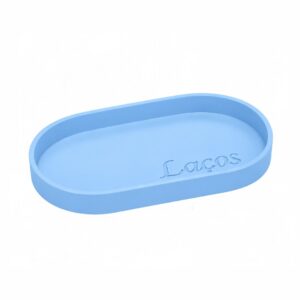 Bandeja decorativa com a palavra Laços, produzida em impressão 3D com PLA, medindo 19,5 × 11 × 1,6 cm.
